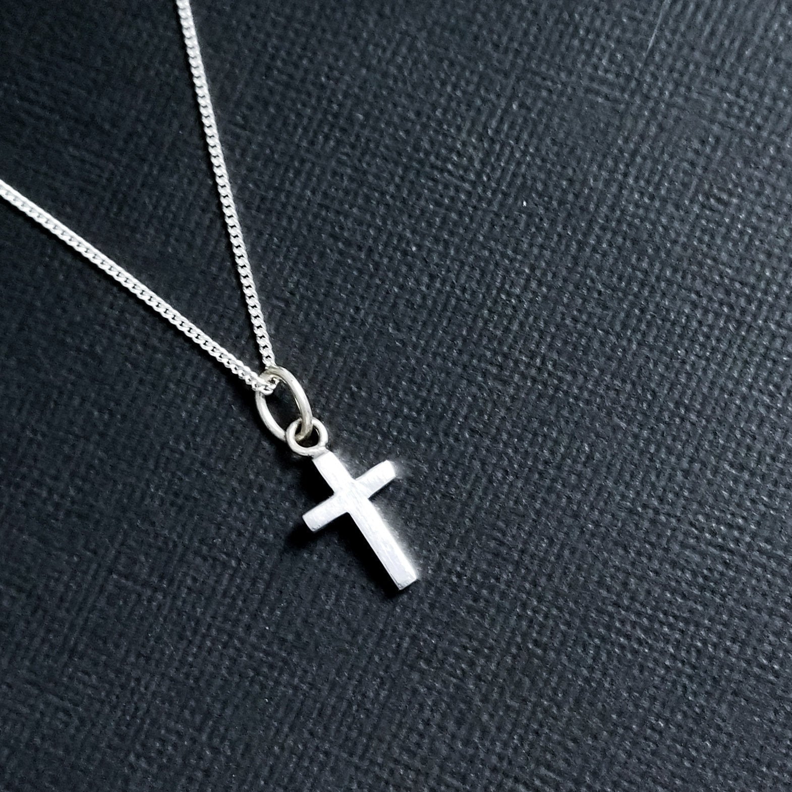 Tiny Silver Cross Pendant - Inchoo Bijoux