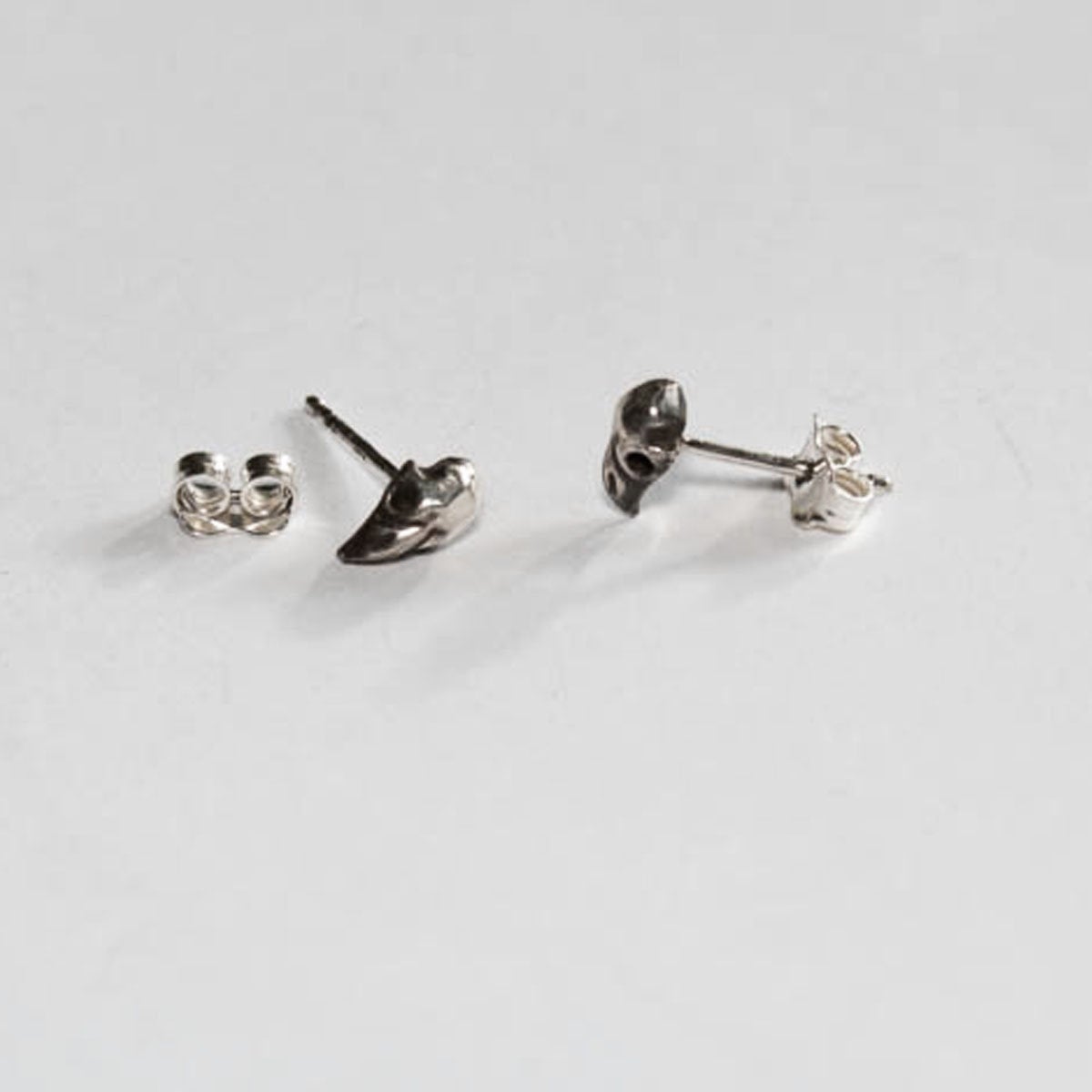Tiny Bird Skull Earrings - Inchoo Bijoux