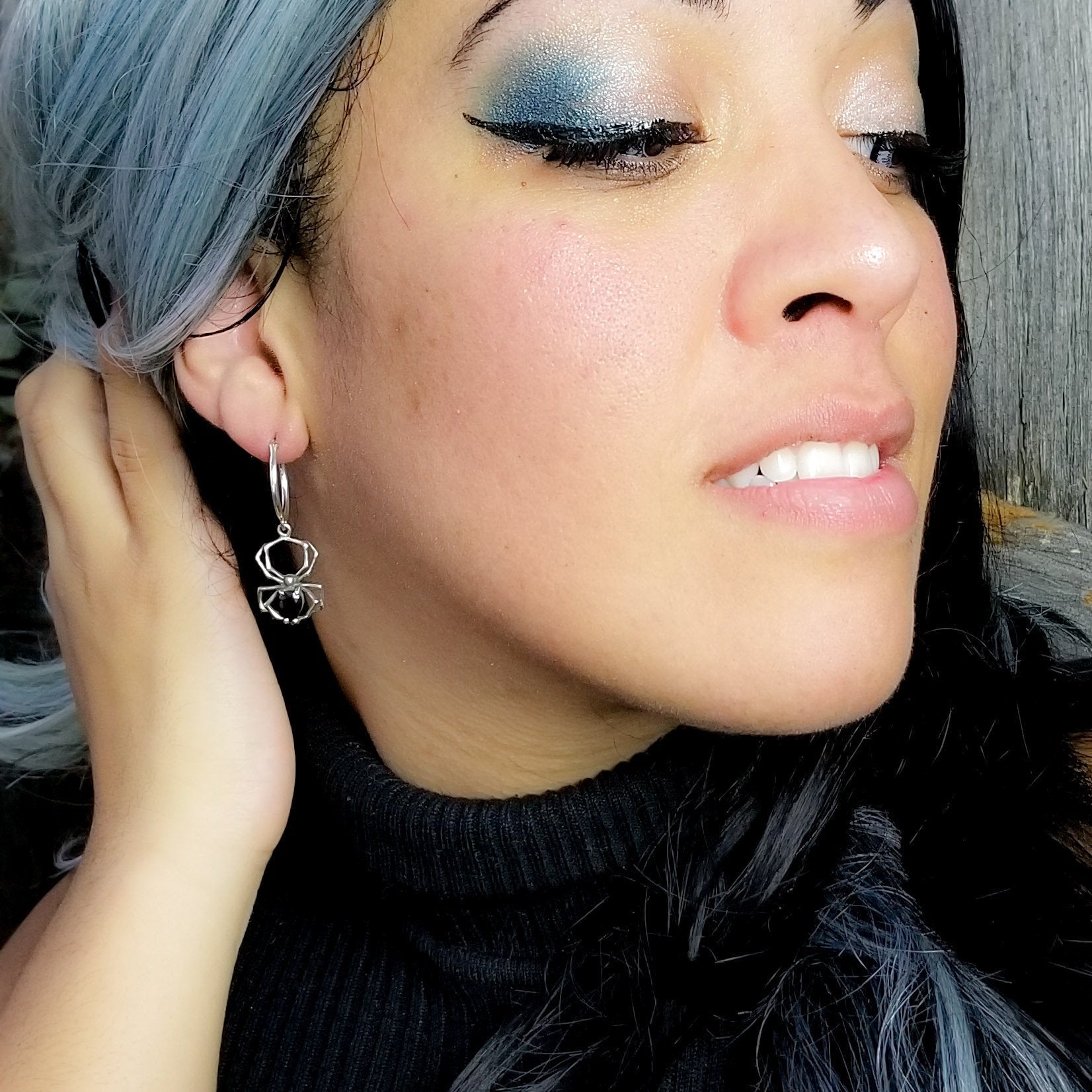 Black Spider Hoops Earrings - Inchoo Bijoux