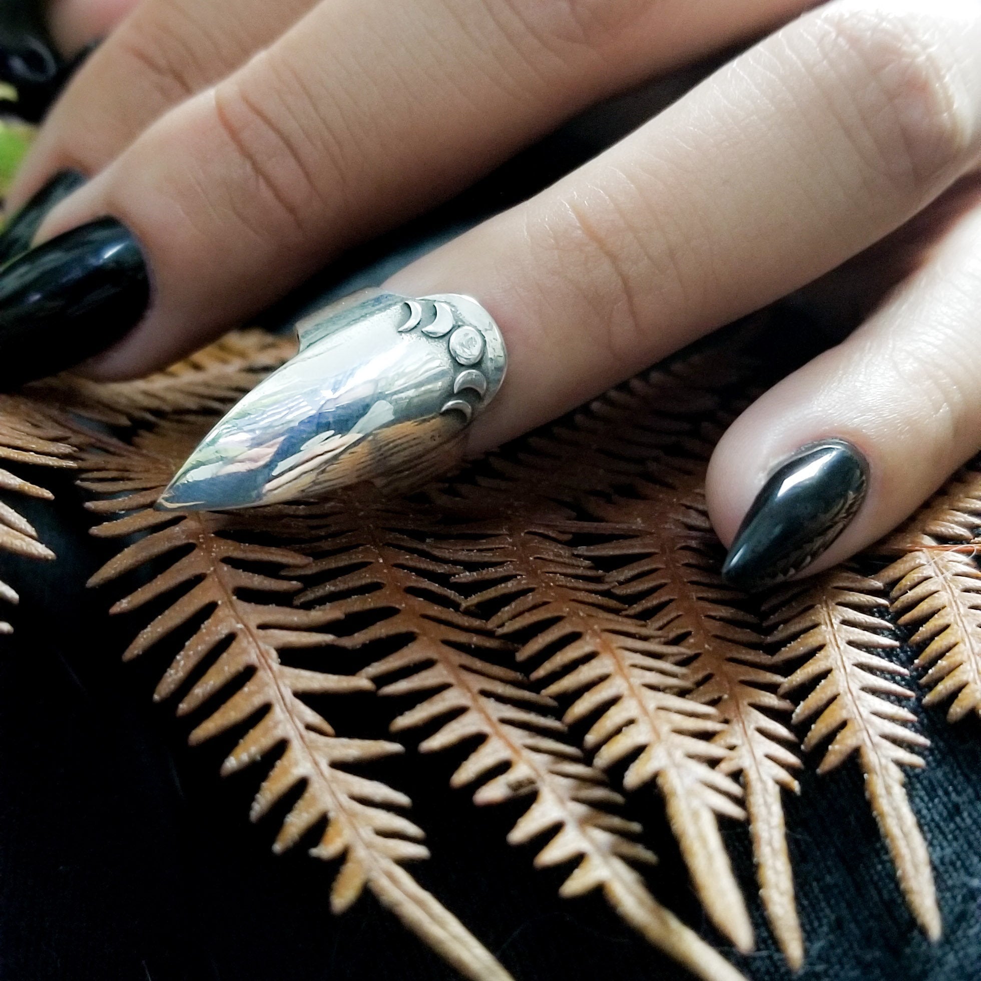 Moon Phase Stiletto Claw Ring - Inchoo Bijoux