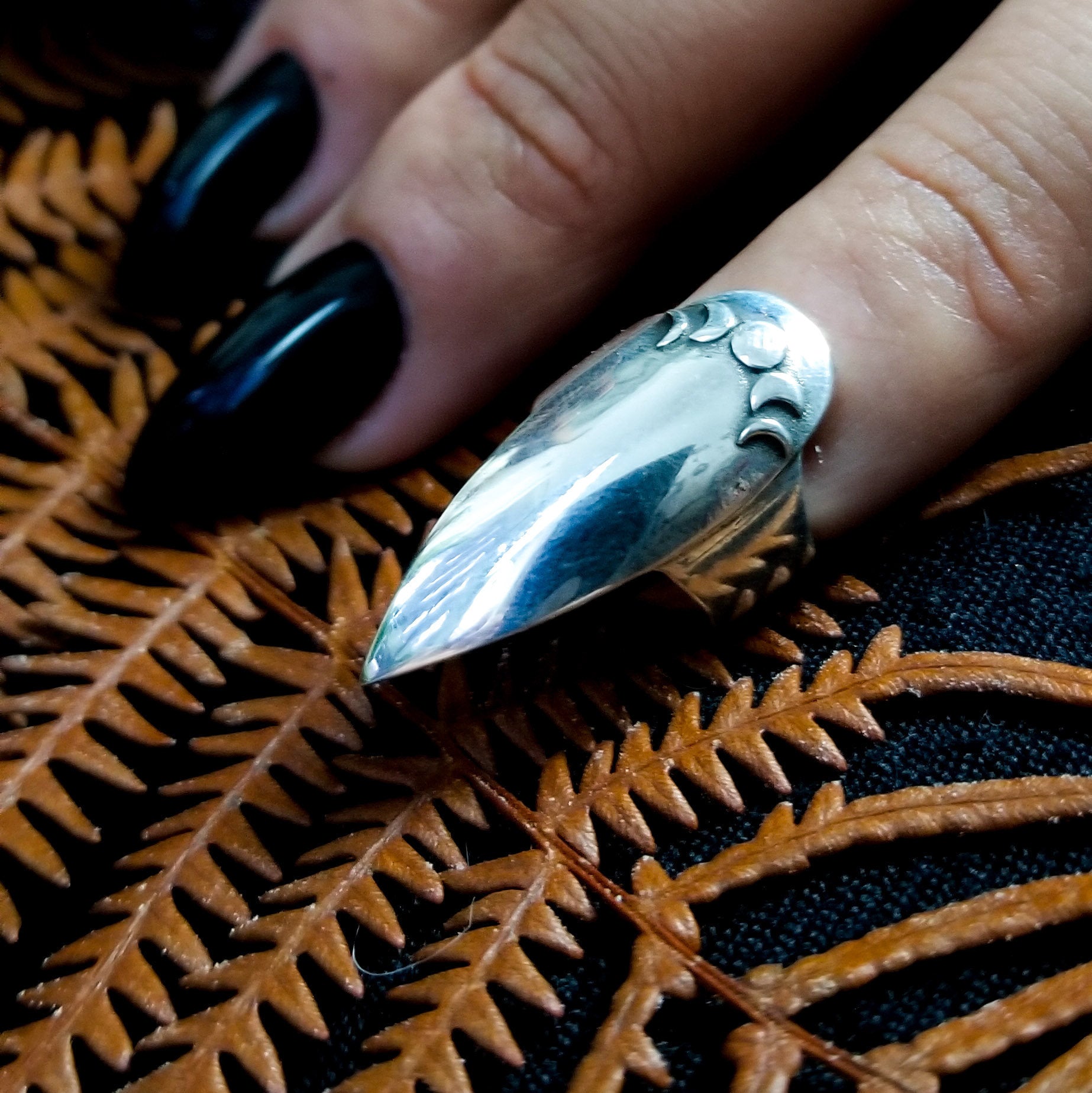 Moon Phase Stiletto Claw Ring - Inchoo Bijoux