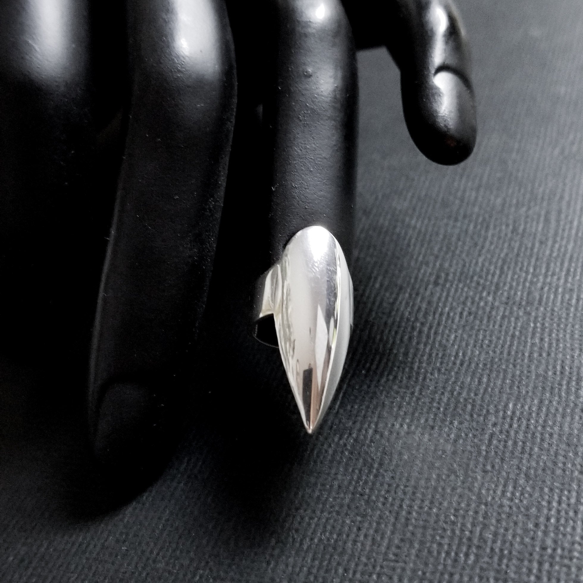 Silver Claw Stiletto Nail - Inchoo Bijoux