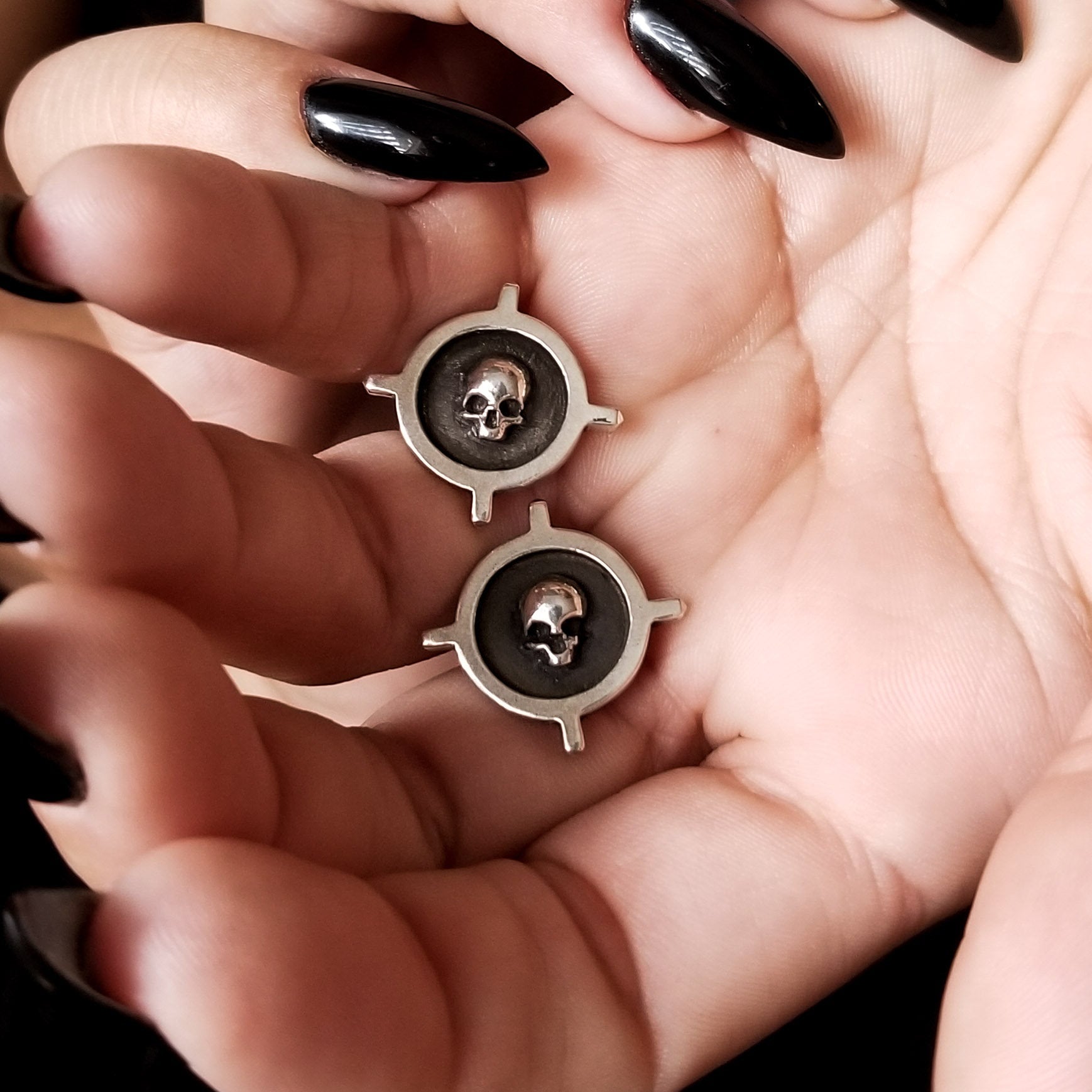 Unisex Skull Cross Stud Post Earrings - Inchoo Bijoux