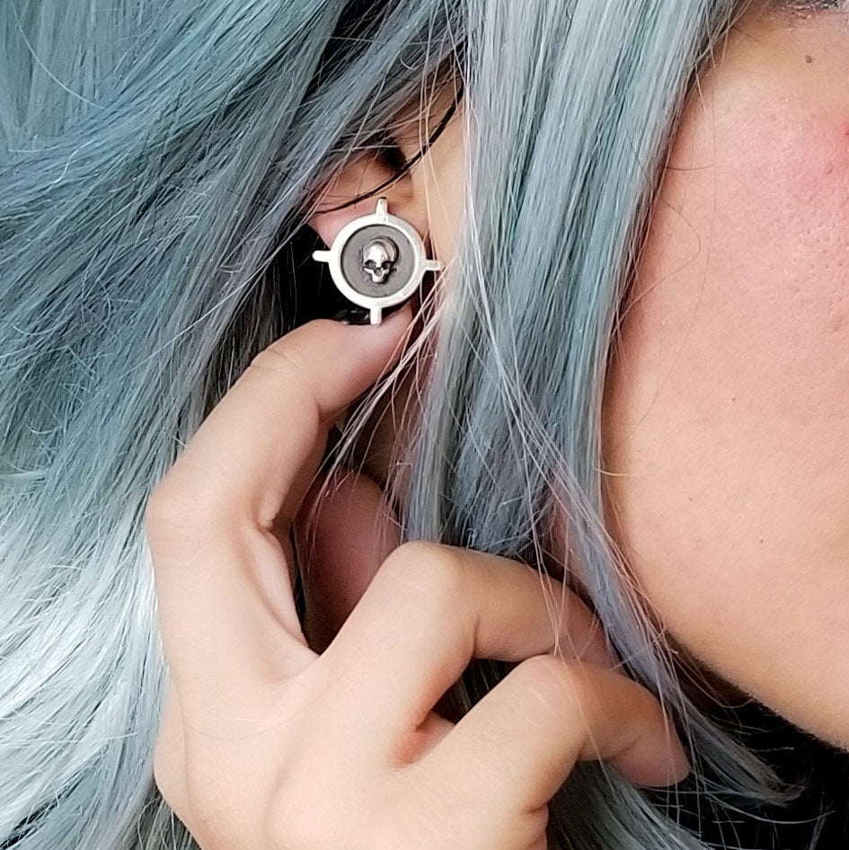 Unisex Skull Cross Stud Post Earrings - Inchoo Bijoux