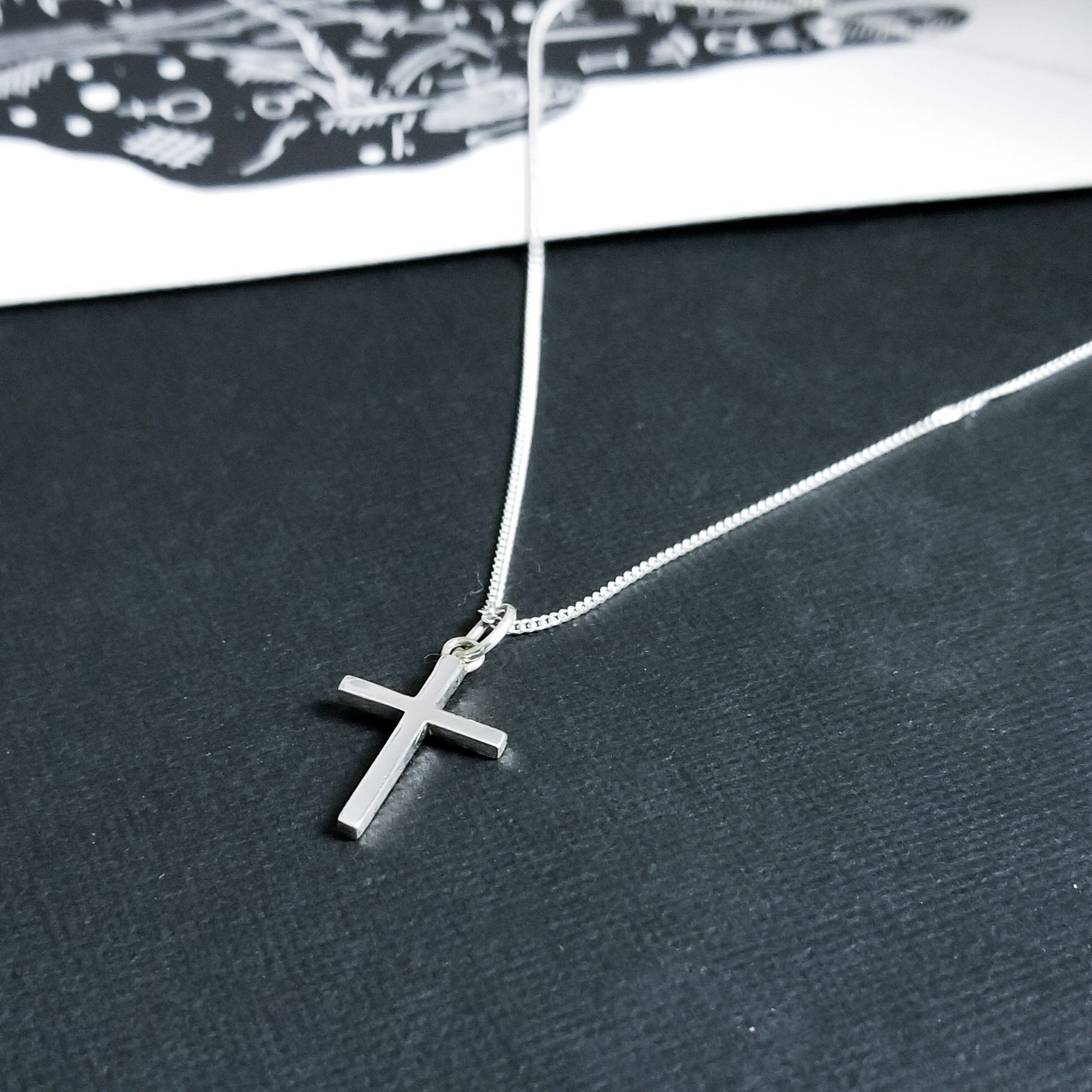 Minimal Cross Pendant - Inchoo Bijoux