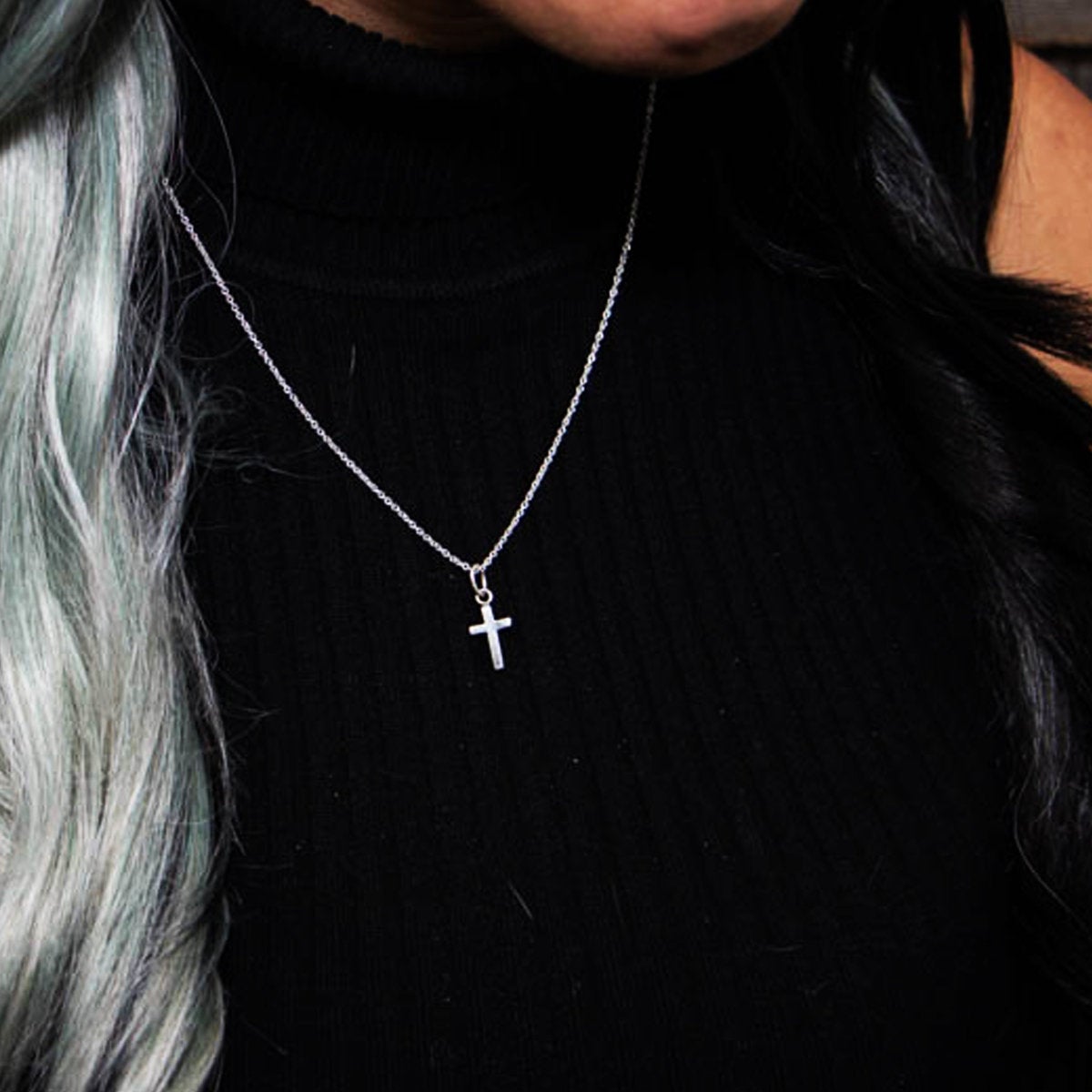 Tiny Silver Cross Pendant - Inchoo Bijoux