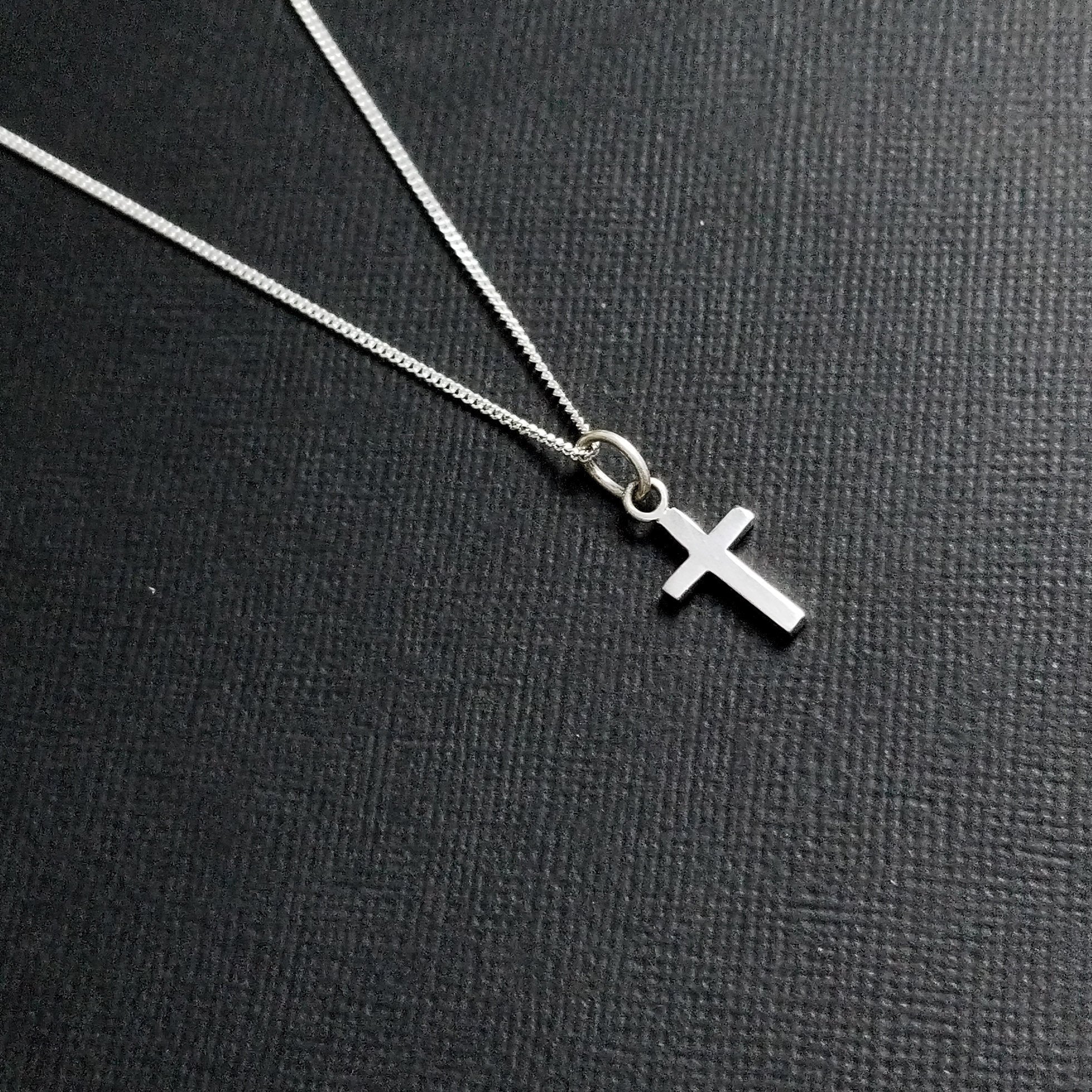 Tiny Silver Cross Pendant - Inchoo Bijoux