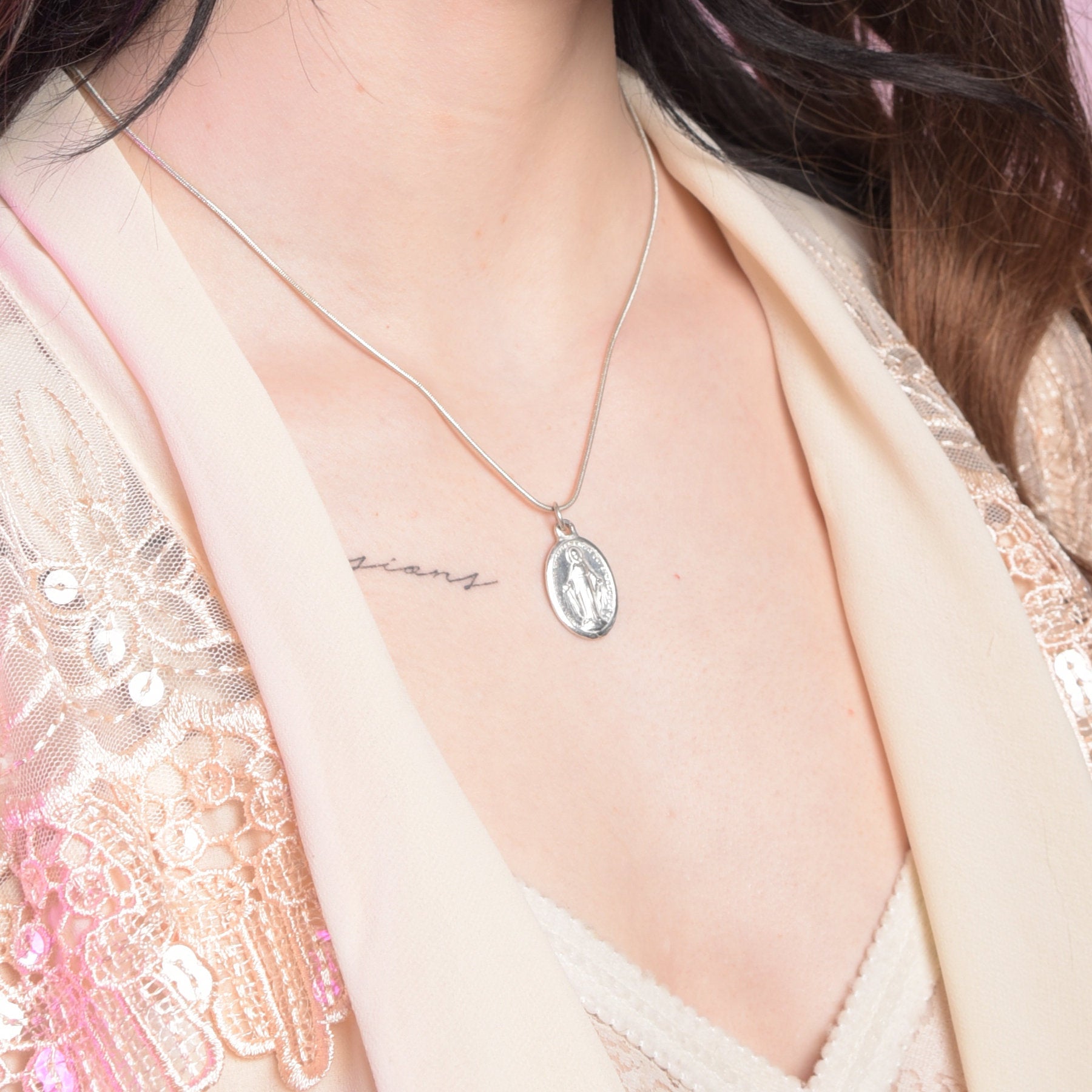 Silver Virgin Mary Pendant - Inchoo Bijoux