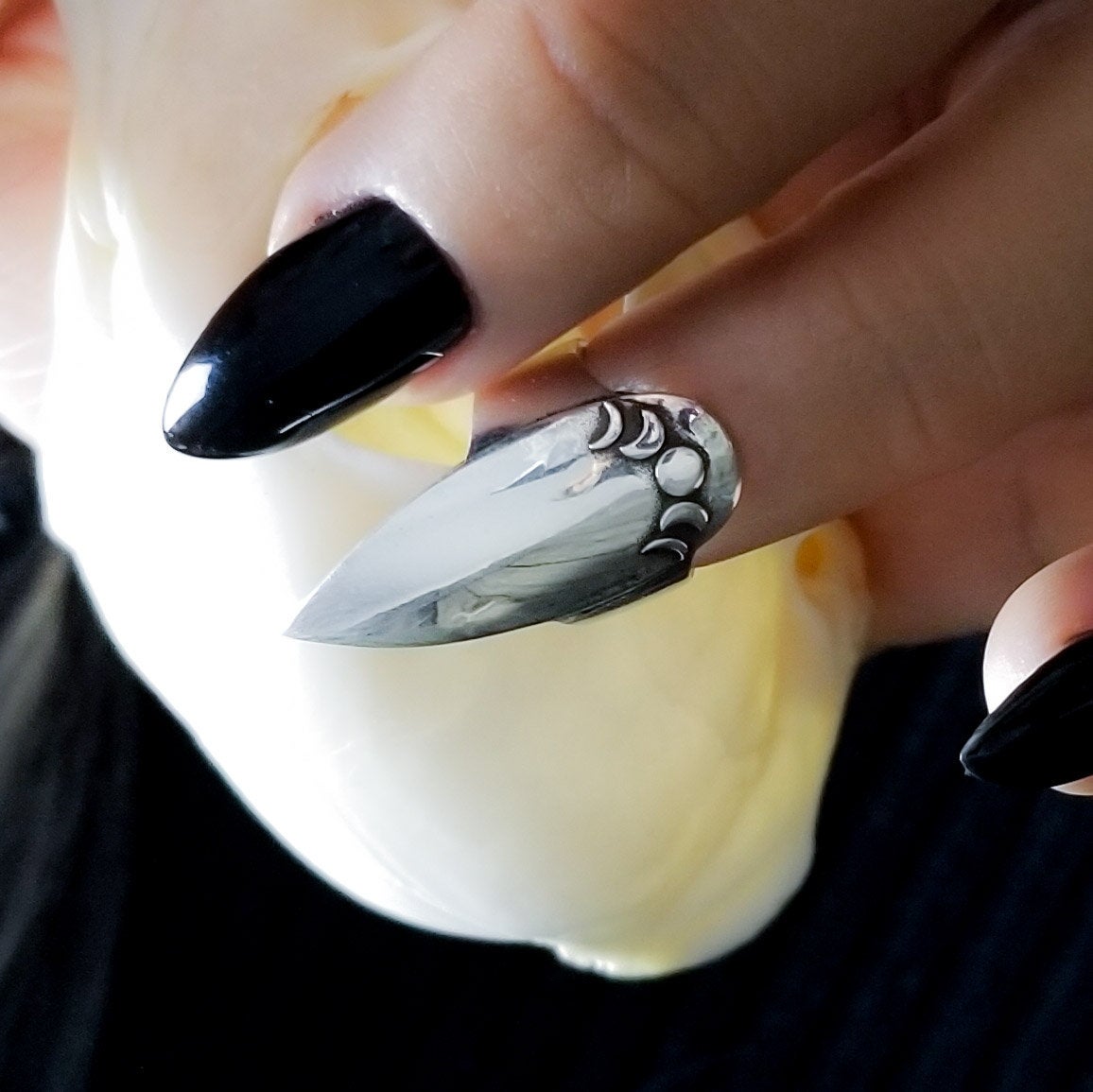 Moon Phase Stiletto Claw Ring - Inchoo Bijoux