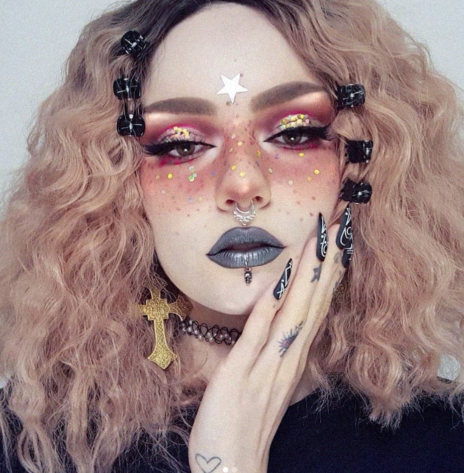 Dangling Skull Fake Lip Ring – The Goth Shop