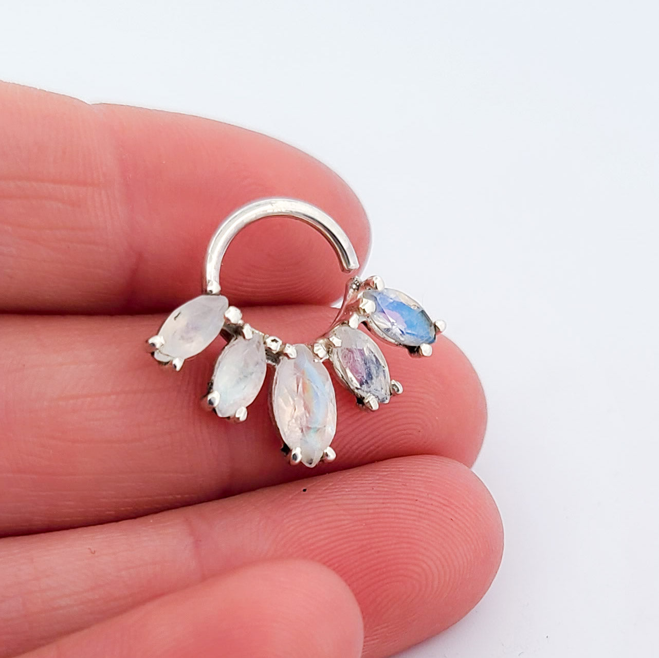 Statement Rainbow Moonstone Septum