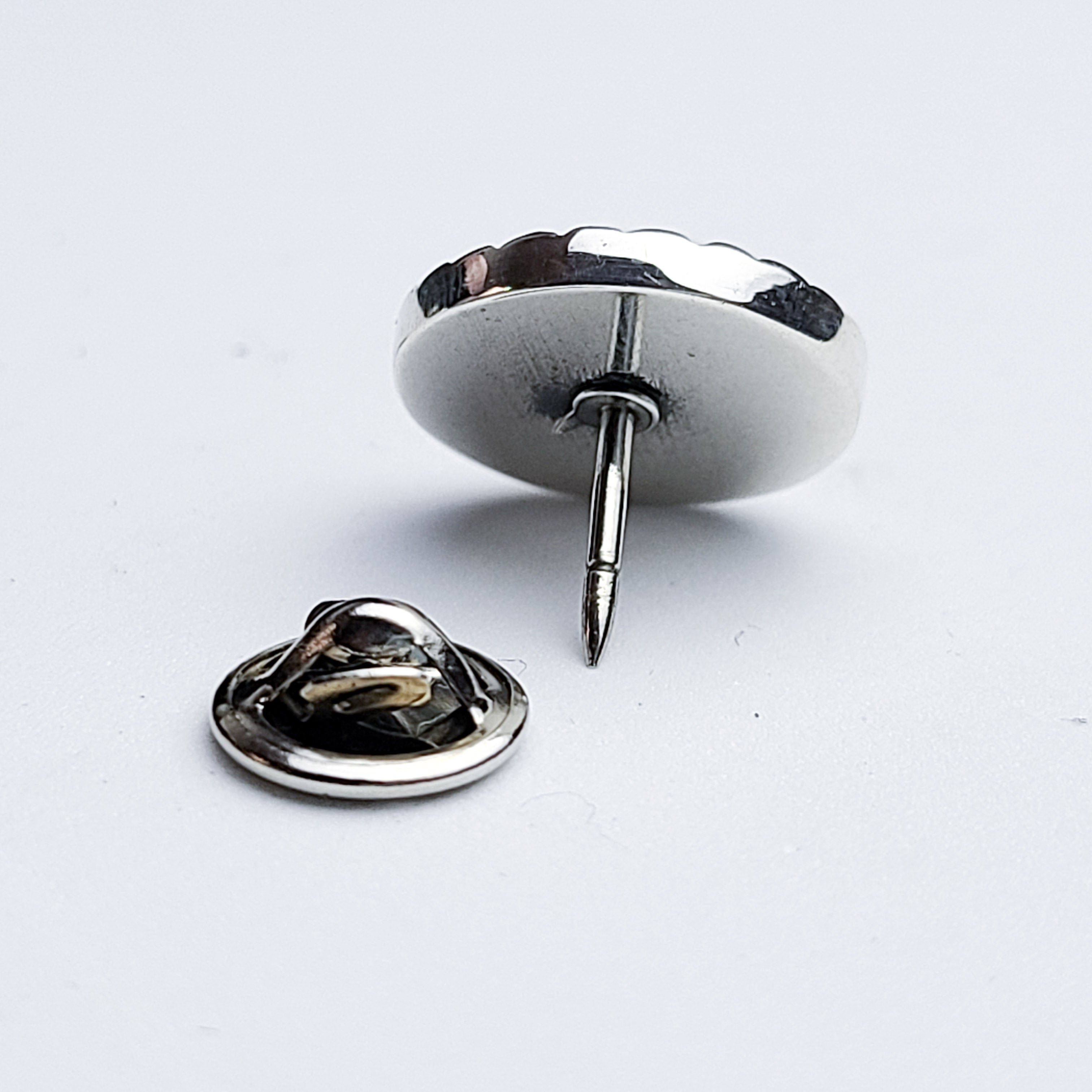 Skull Lapel Pin