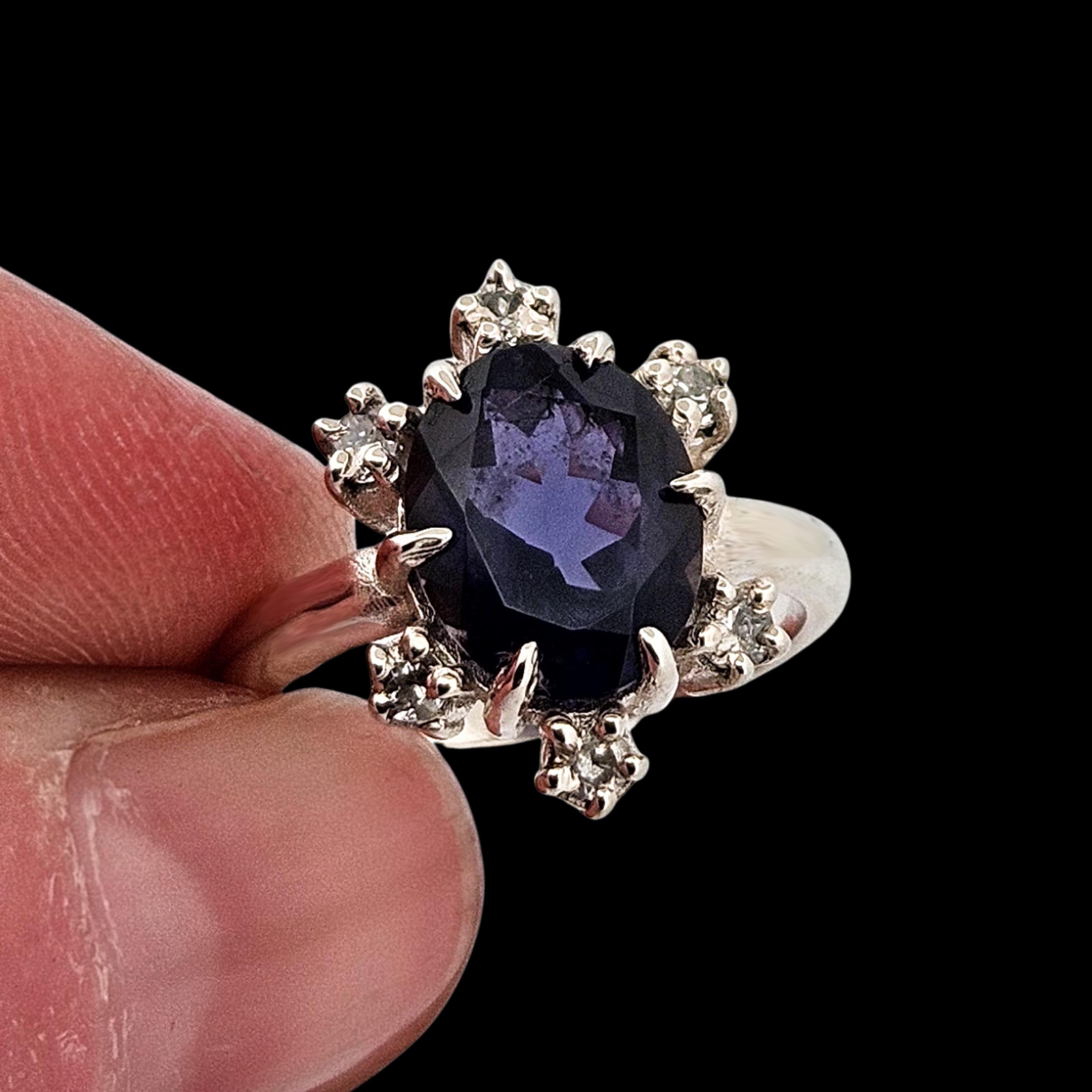 Celestial Glow Blue Sapphire Ring - Sterling Silver - Inchoo Bijoux